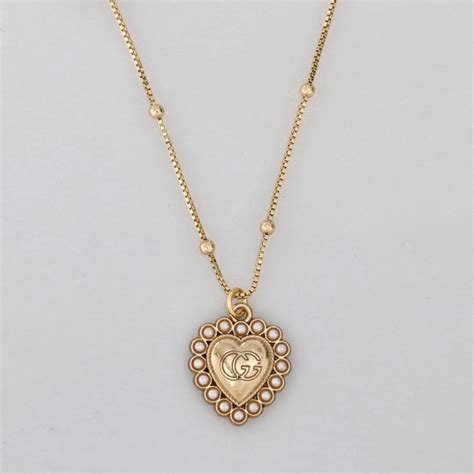 gucci heart shaped necklace.